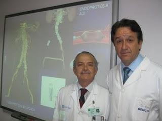 El Hospital Regional de Málaga incorpora una técnica mínimamente invasiva para el tratamiento de la rotura de aneurismas de aorta abdominal