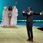 Desfile de los “Angeles” de Victoria’s Secret al ritmo de la música de Akon