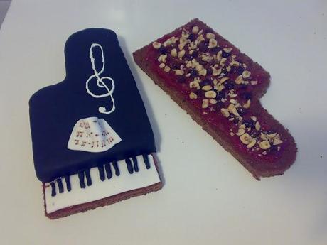 Tarta fondant piano