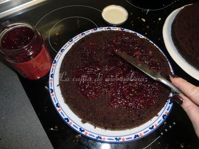 Bomba de chocolate y tarta fondant de chocolate (Las otras tartas del cumpleaños)