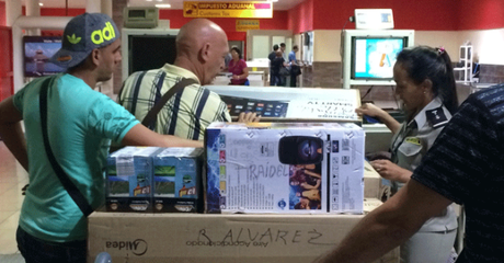 Aduana de Cuba reitera aclaración sobre la importación de menajes de casas