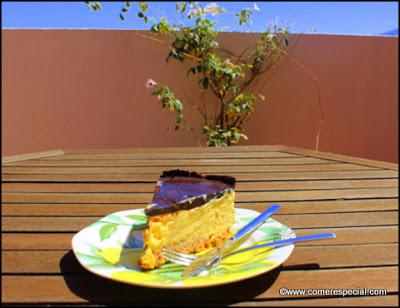 Tarta helada de vainilla sin horno y sin lactosa Tarta helada de vainilla sin horno y sin lactosa