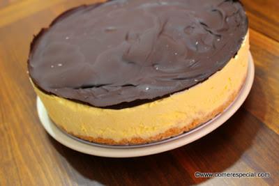 Tarta helada de vainilla sin horno y sin lactosa Tarta helada de vainilla sin horno y sin lactosa