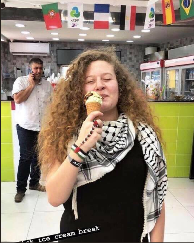 Ahed Tamimi, “traumatizada” por las “torturas” de las cárceles israelíes.