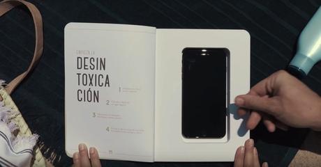 Este año los deberes de verano son para padres y madres gracias a este cuaderno de ejercicios