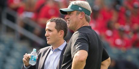 Philadelphia extiende a Doug Pederson y Howie Roseman hasta 2022