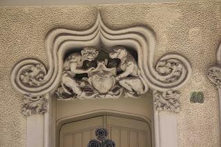 El chalet del mono y el perro en Catalunya Plural