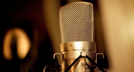 6 pasos para empezar tu carrera en doblaje Micrófono doblaje