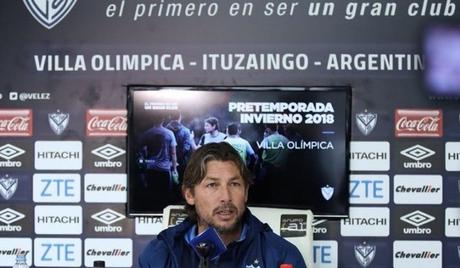 Heinze habló del rumor de Tevez Entrenamiento de Velez Heinzefoto prensa Velez