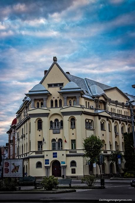 Los bellos edificios del XIX Ruta por Rumanía. Târgu Mureș, la ciudad cultural y de edificios Art Deco
