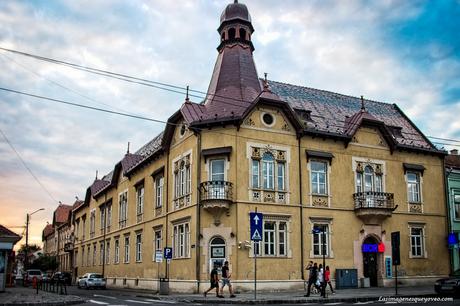 Ruta por Rumanía. Târgu Mureș, la ciudad cultural y de edificios Art Deco