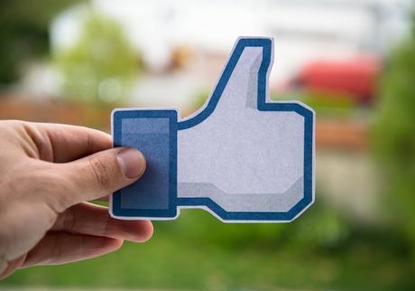 Por qué muchos trabajos en ‘granjas de clics’ deberían considerarse esclavitud digital