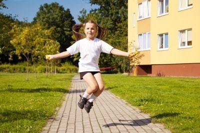 Beneficios de saltar a la comba, para tus hijos y para ti