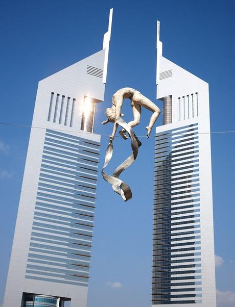 esculturas desafían física