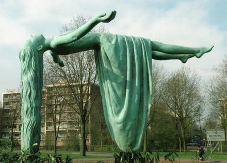 esculturas desafían física