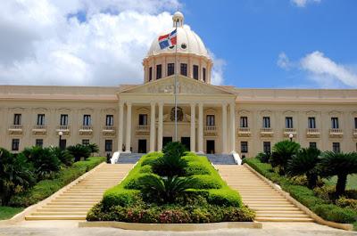 Promulgada Ley de Partidos Políticos de República Dominicana.