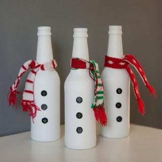 Aprende cómo decorar botellas de vidrio recicladas para navidad