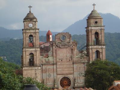 INVIERTE EDOMÉX MÁS DE 7.7 MILLONES DE PESOS EN VALLE DE BRAVO PARA OBRAS DE BENEFICIO TURÍSTICO