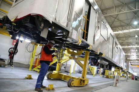 Mira los nuevos trenes del Metro de Santiago que circularán en las líneas 2 y 5 Mira los nuevos trenes del Metro de Santiago que circularán en las líneas 2 y 5