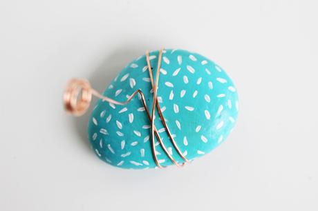 Tutorial DIY: portafotos con piedras pintadas Tutorial DIY: portafotos con piedras pintadas