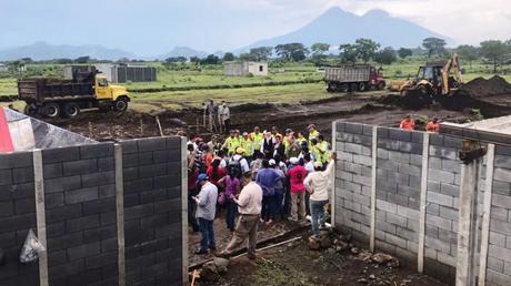 En Guatemala, un nuevo barrio nace en las cenizas.