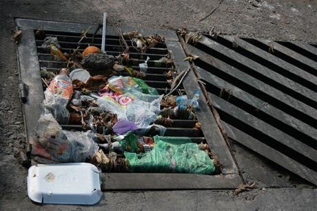 ¡Basta de tirar basura ! piden a potosinos;es principal causa de inundaciónes