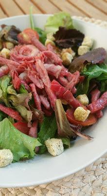 Ensalada templada con jamón serrano