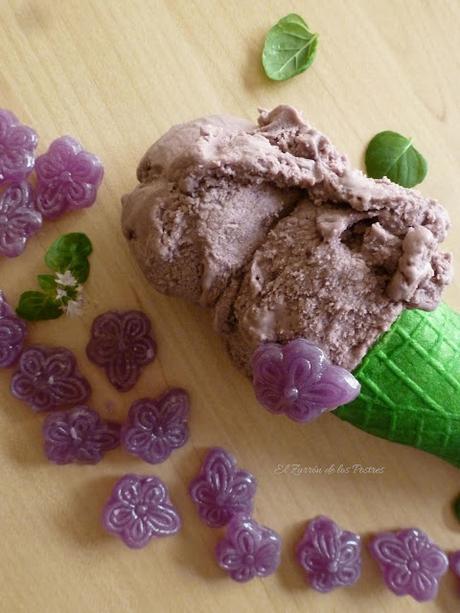 Helado de Caramelos de Violetas