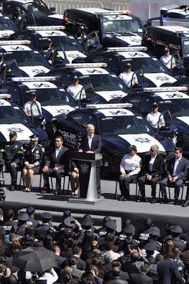 ANUNCIA ALFREDO DEL MAZO AUMENTO SALARIAL A POLICÍAS ESTATALES Y ENTREGA EQUIPAMIENTO PARA MEJORAR SEGURIDAD EN EL EDOMÉX ANUNCIA ALFREDO DEL MAZO AUMENTO SALARIAL A POLICÍAS ESTATALES Y ENTREGA EQUIPAMIENTO PARA MEJORAR SEGURIDAD EN EL EDOMÉX