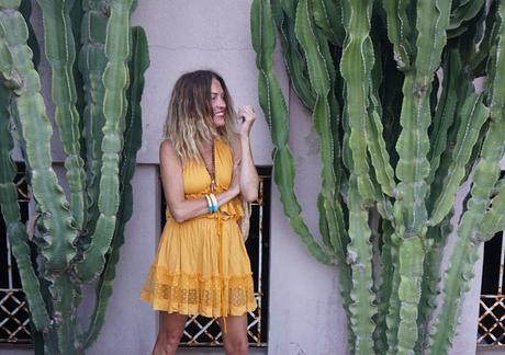 mOSTAZA pOR dOS #nOUNIFORMES