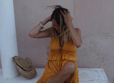 mOSTAZA pOR dOS #nOUNIFORMES