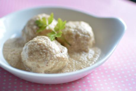 Albóndigas de pescado con salsa de almendras