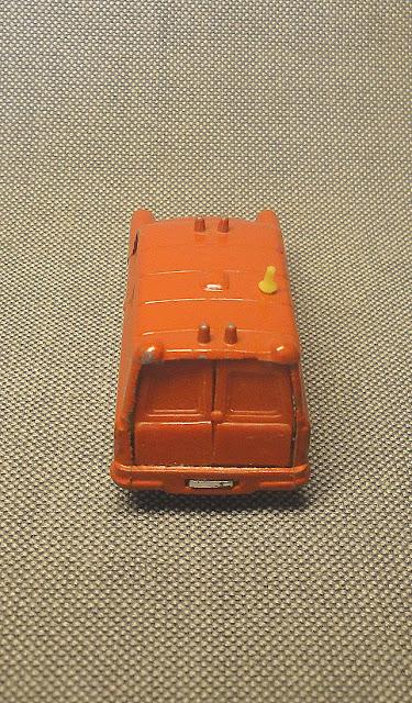 Ford Thames Van de Husky