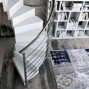 Escaleras helicoidales: ¿qué las diferencia de las escaleras de caracol? Escaleras helicoidales: ¿qué las diferencia de las escaleras de caracol?