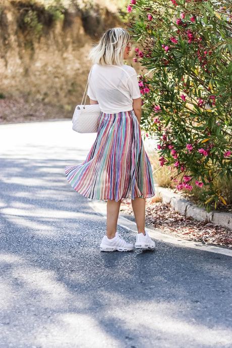 MY FAVOURITE STRIPED SKIRT