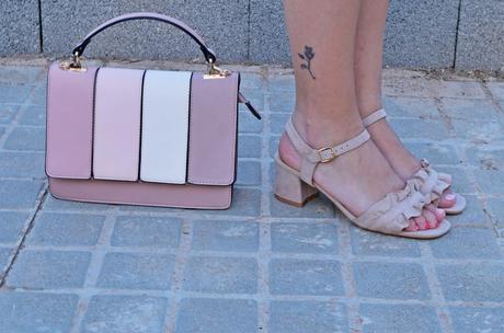 Vestido azul cielo estampado floral