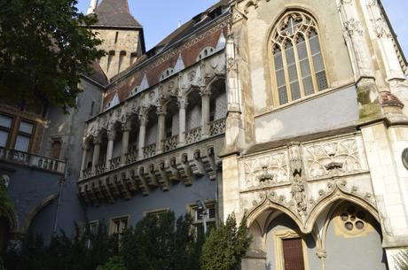 Castillo de Vajdahunyad Castillo de Vajdahunyad