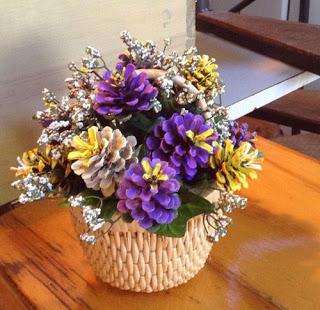 Haz hermosos adornos para tu casa con piñas de pino