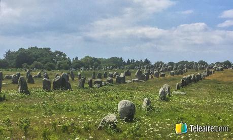 Alineamientos de Carnac, caminos de piedra