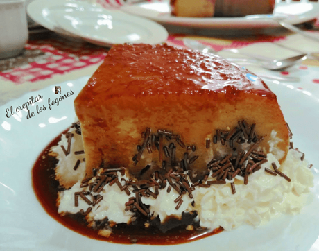 PUDIN DE PLÁTANO Y GALLETAS HOJALDRADAS (en microondas)