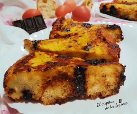 PASTEL DE TORRIJAS CON CANELA Y CHOCOLATE