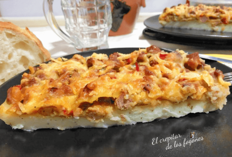 GRATINADO DE PATATAS CON PAVO Y 4 QUESOS GRATINADO DE PATATAS CON PAVO Y 4 QUESOS