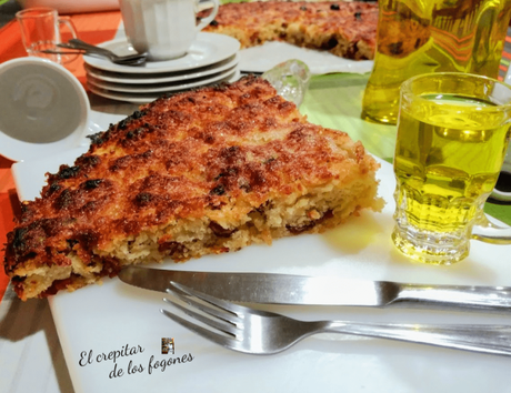 TORTA DE RIXONS CON PASAS (Torta de chicharrones) TORTA DE RIXONS CON PASAS (Torta de chicharrones)