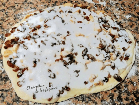 TORTA DE RIXONS CON PASAS (Torta de chicharrones) TORTA DE RIXONS CON PASAS (Torta de chicharrones)