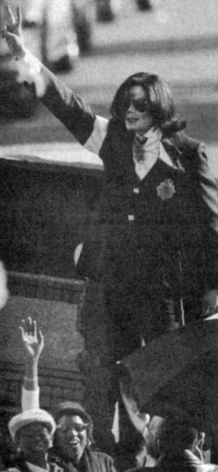 Codex Magica 25: La Señal En Forma De V: Sir Winston Churchill y Otros Sacerdotes Druidas Y Servidores Illuminati