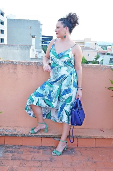 Vestido pareo tropical