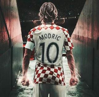 Real Madrid y Barcelona sufren por Modric y Rakitic