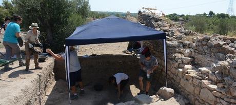 Hallan 2 monedas de oro y 125 de bronce de época visigoda y anteriores