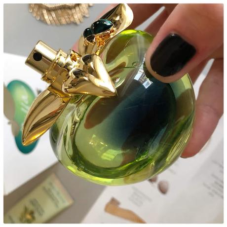 Bella - NINA RICCI Bella - NINA RICCI