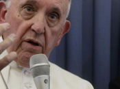 papa Francisco recomienda tratar homosexualidad niños psiquiatría